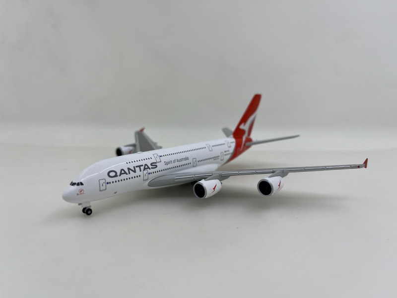 1:500 Qantas A380-800
