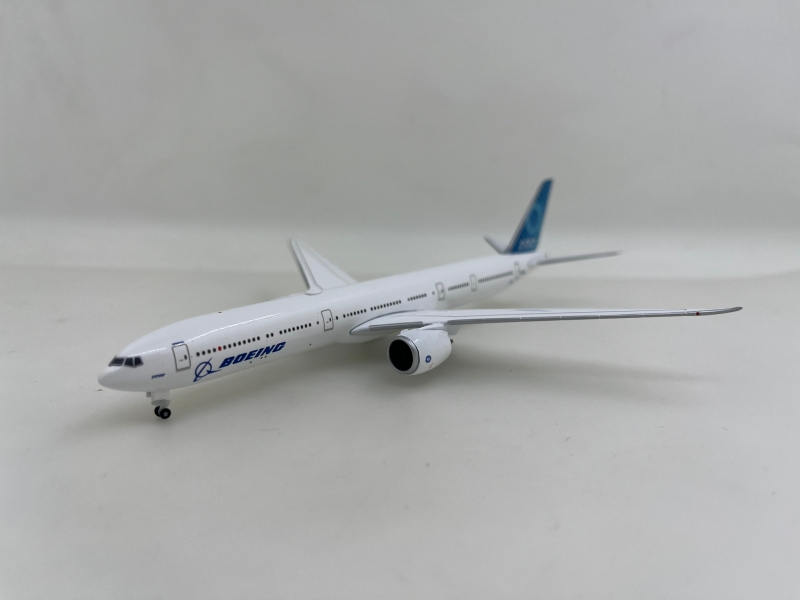 1:500 House Colour B777X
