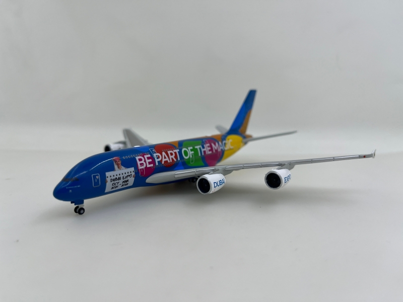 1:500 Emirates A380-800