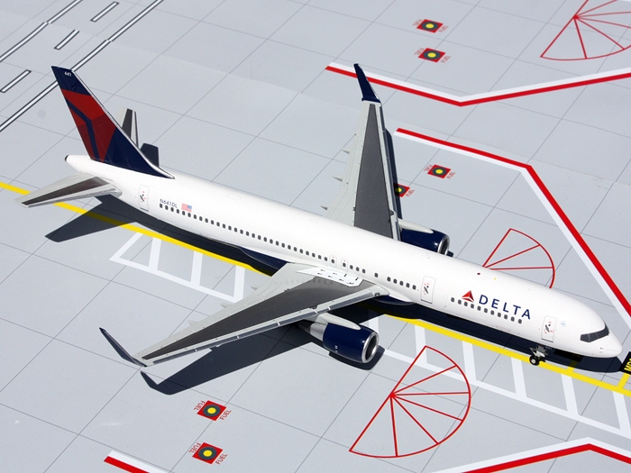 1:200 Delta B757-200
