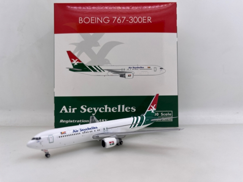 1:400 Air Seychelles B767-3 ...