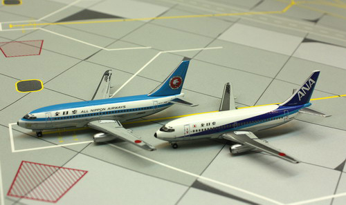 1:500 ANA B737-200